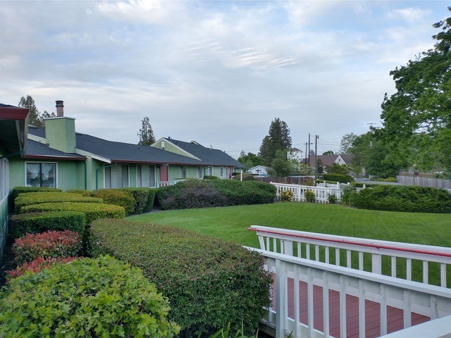 REDWOOD SENIOR LIVING SANTA ROSA - Assisted Living Home photo 1 in SANTA ROSA, CA